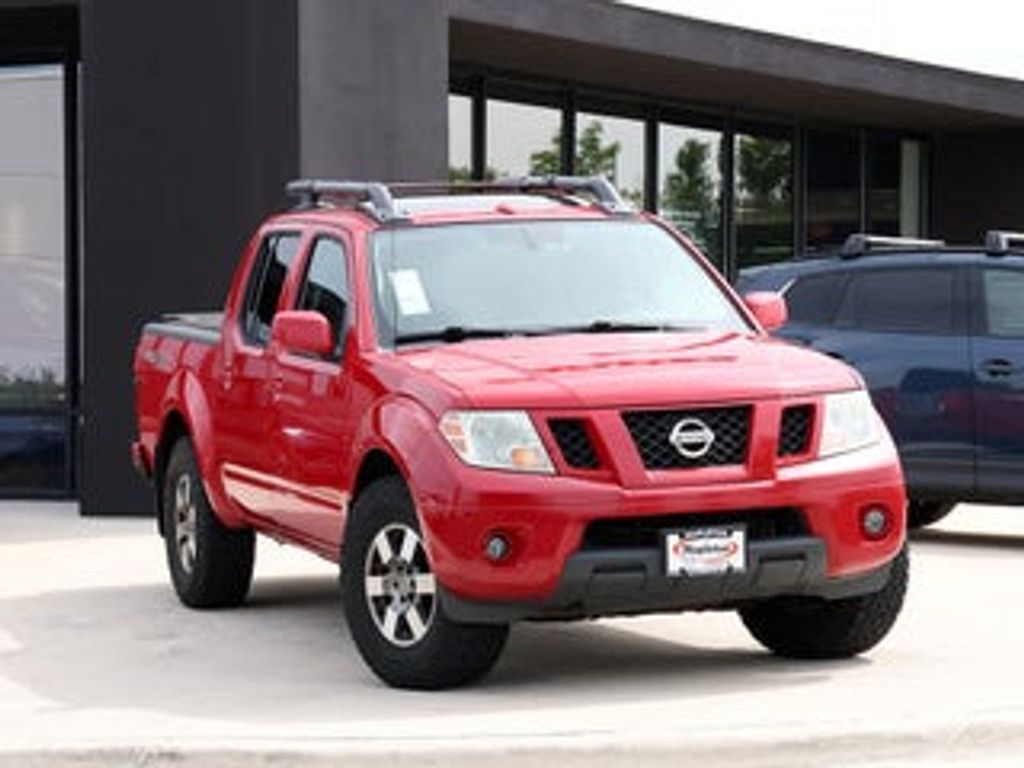 2011 NISSAN Frontier - photo 2