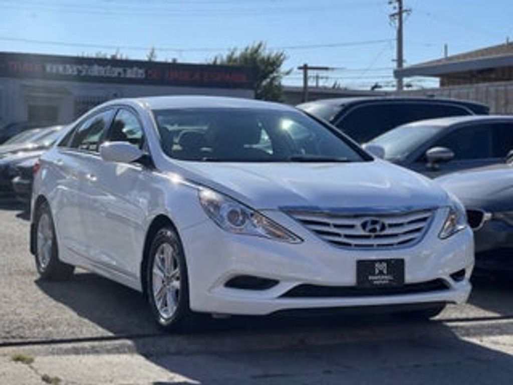 2012 HYUNDAI Sonata Middle-low level for sale at Marshall Motors
