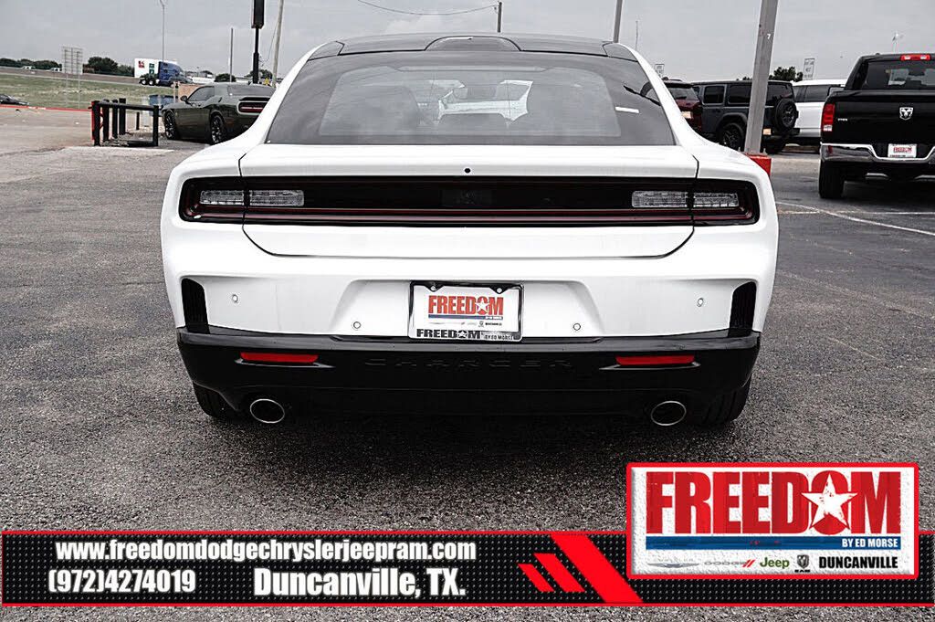 2026 DODGE Charger - photo 4