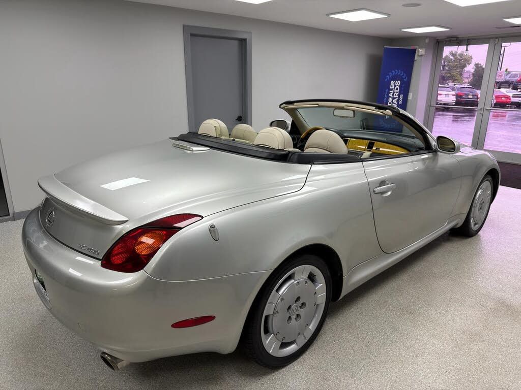 2003 LEXUS SC - photo 6