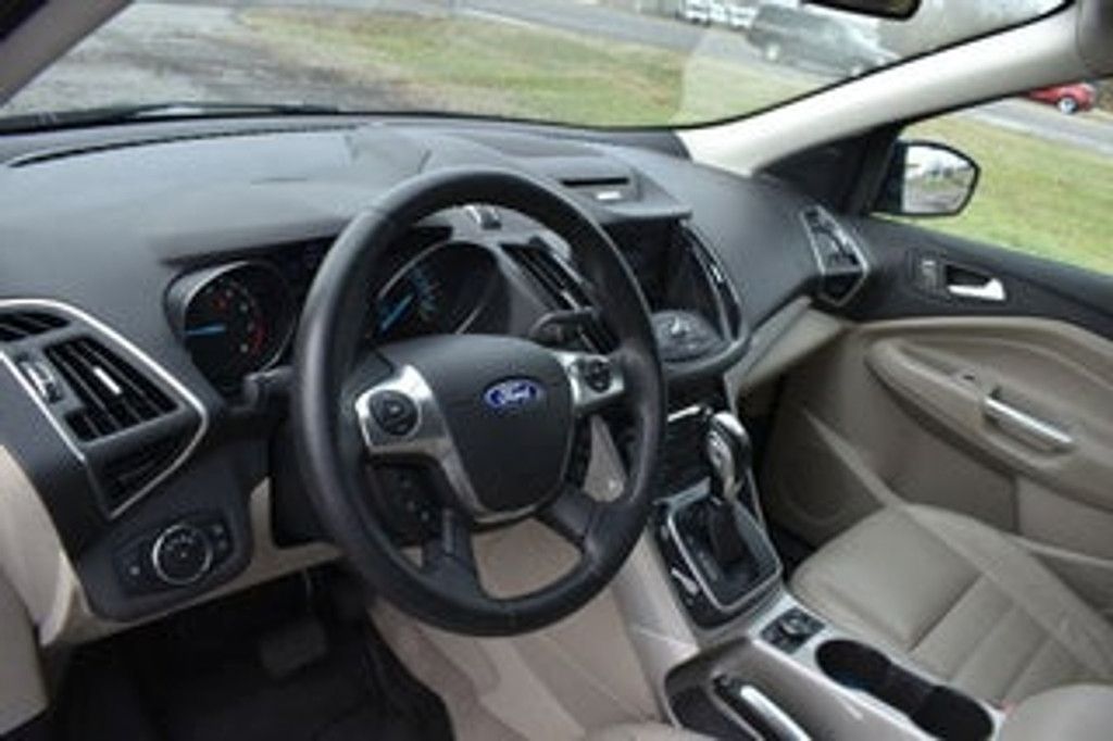 2012 FORD Escape - photo 2