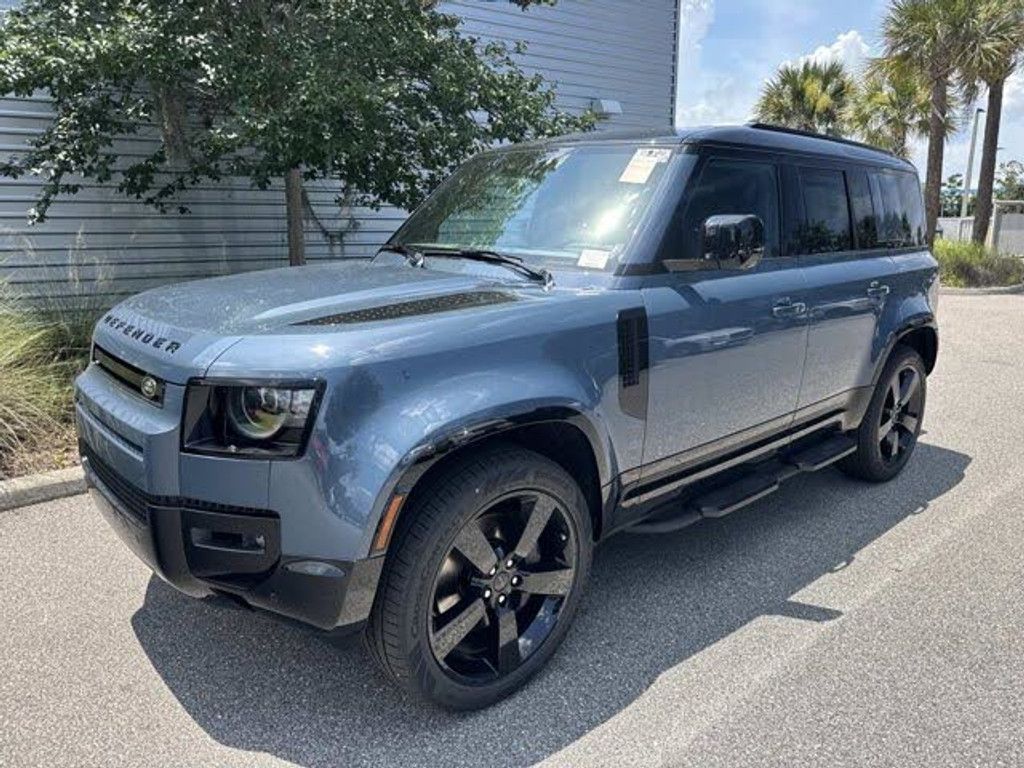 2026 LAND ROVER Defender - main photo