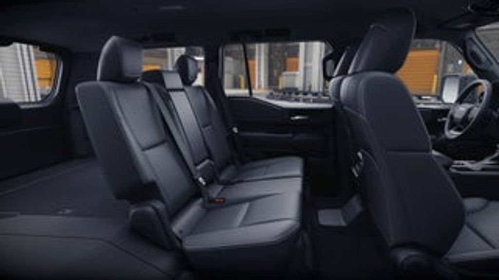 2027 TOYOTA Land Cruiser - photo 21