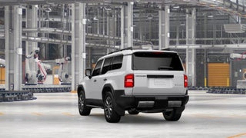 2027 TOYOTA Land Cruiser - photo 7