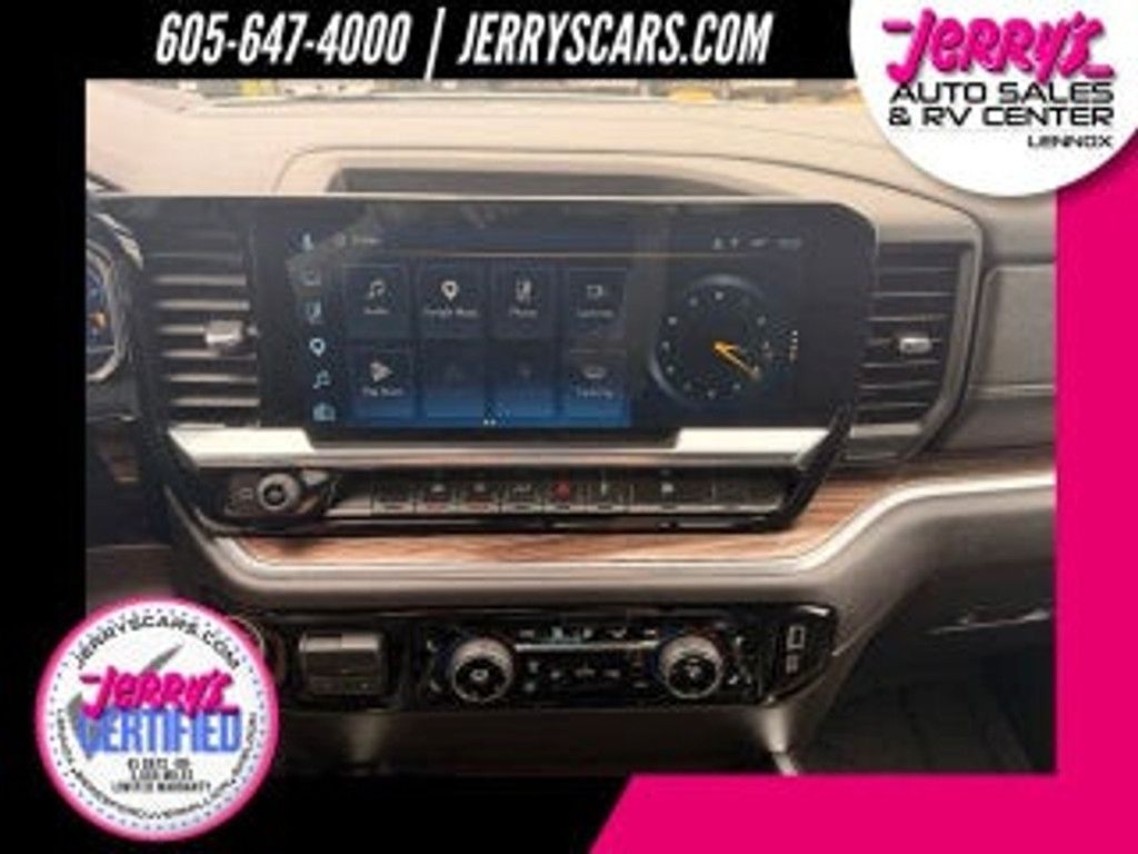 2025 CHEVROLET Silverado - photo 24