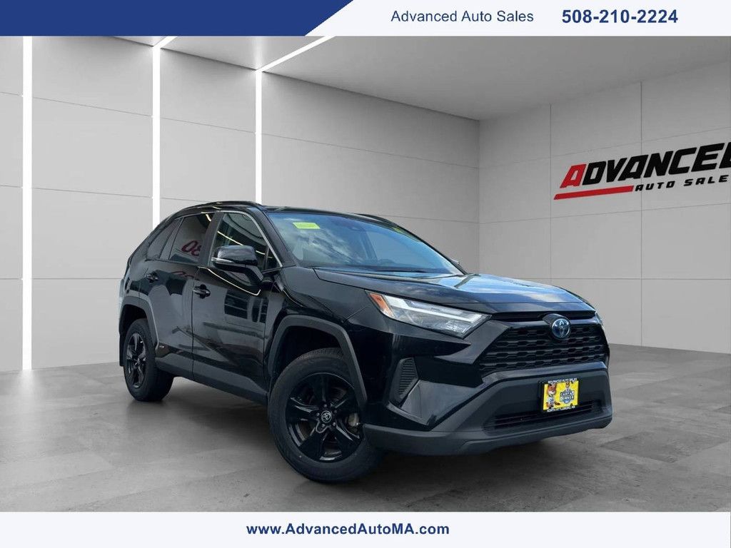 2022 Toyota RAV4 XLE