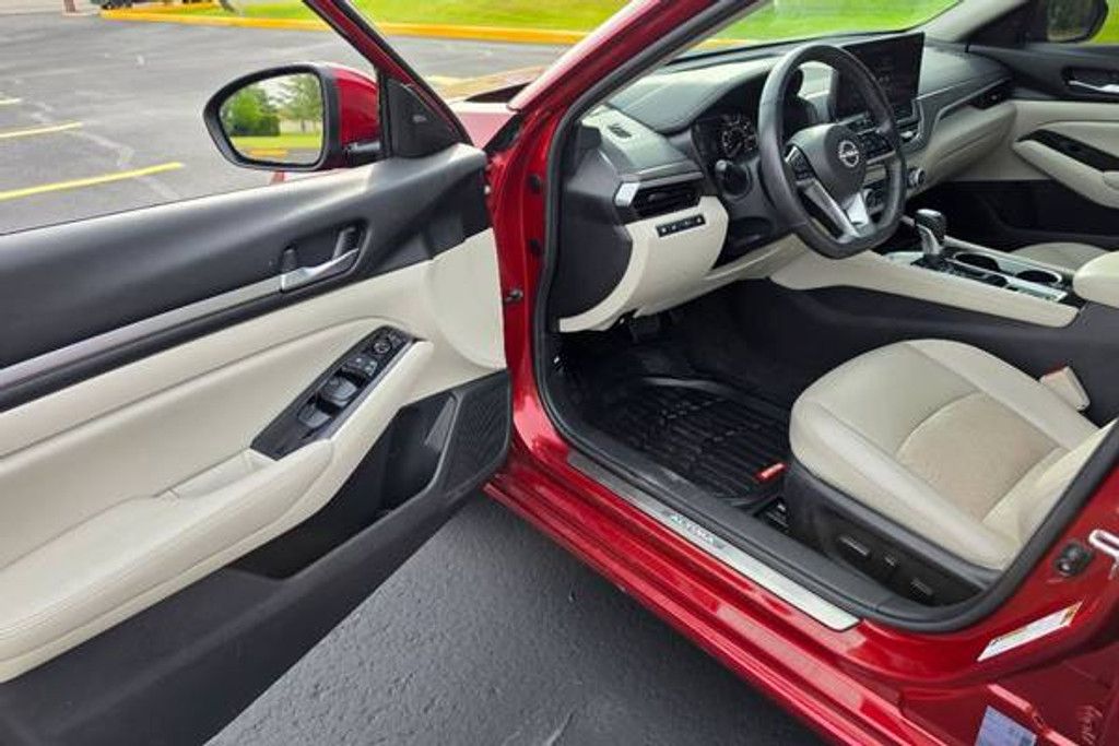 2024 NISSAN Altima - photo 30