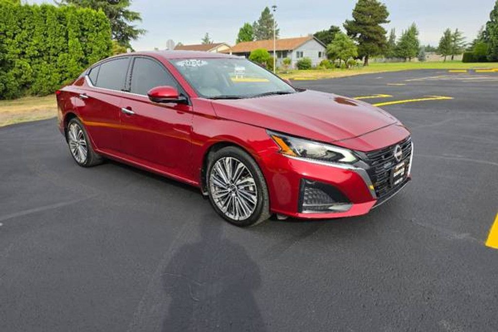 2024 NISSAN Altima - photo 7