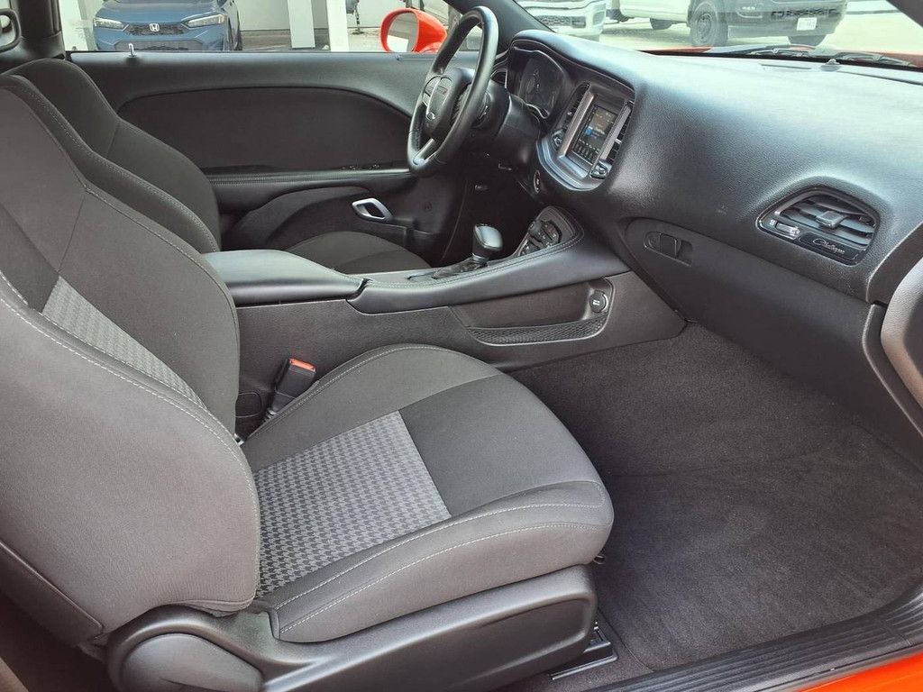 2023 DODGE Challenger - photo 4