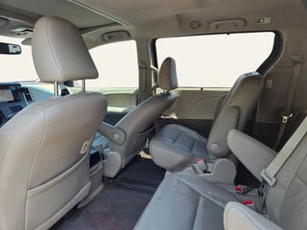 2017 HONDA Odyssey - photo 16
