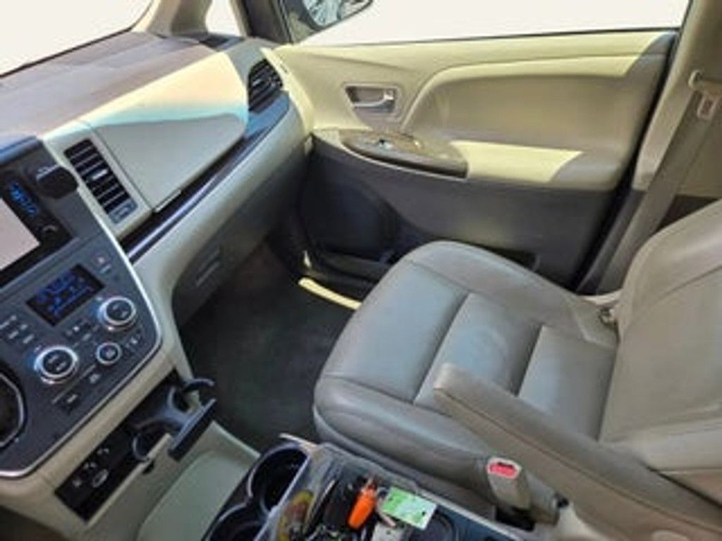 2017 HONDA Odyssey - photo 17