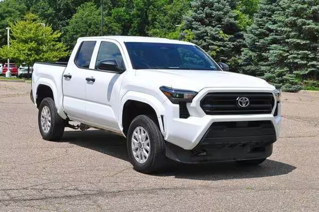 2025 Toyota Tacoma SR