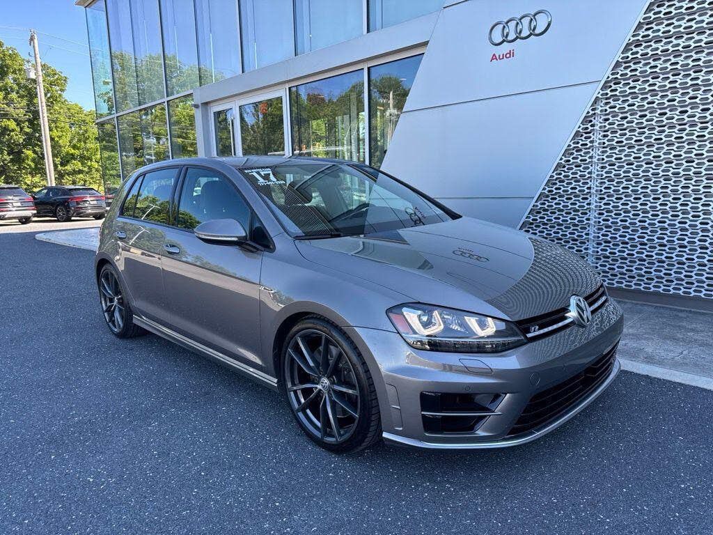 2017 VOLKSWAGEN Golf R - main photo