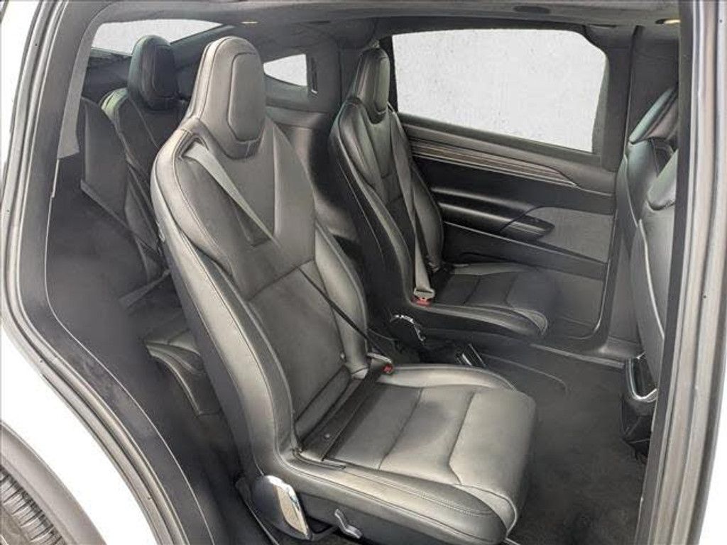 2022 TESLA Model X - photo 21