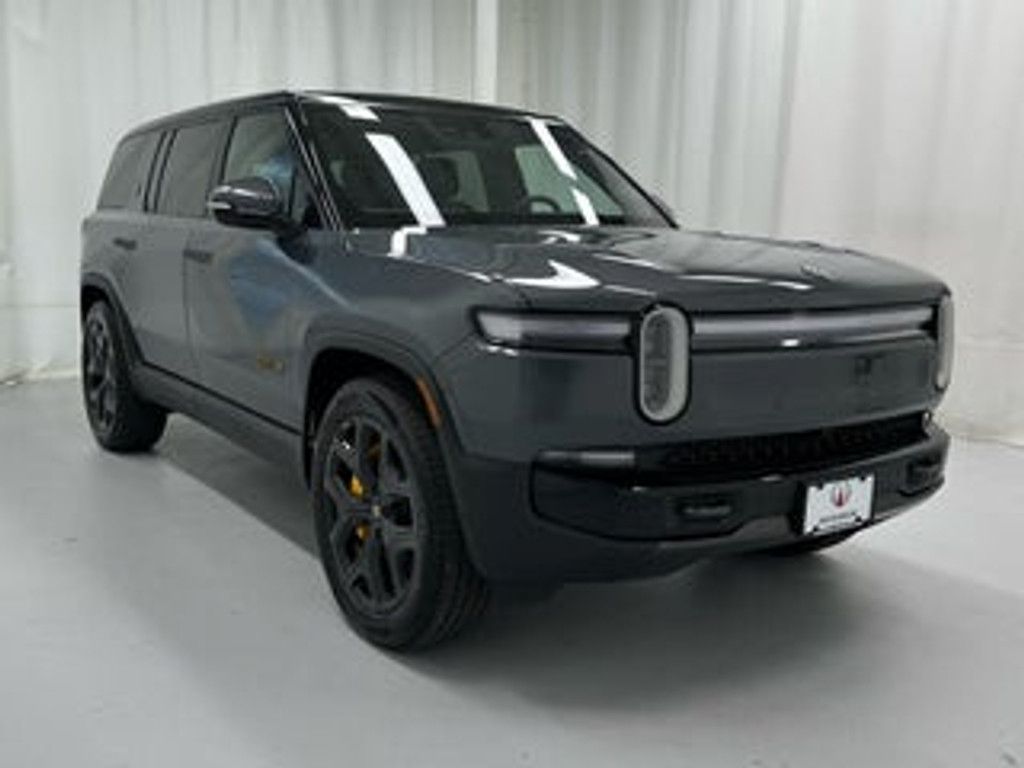 2025 RIVIAN R1S - photo 4