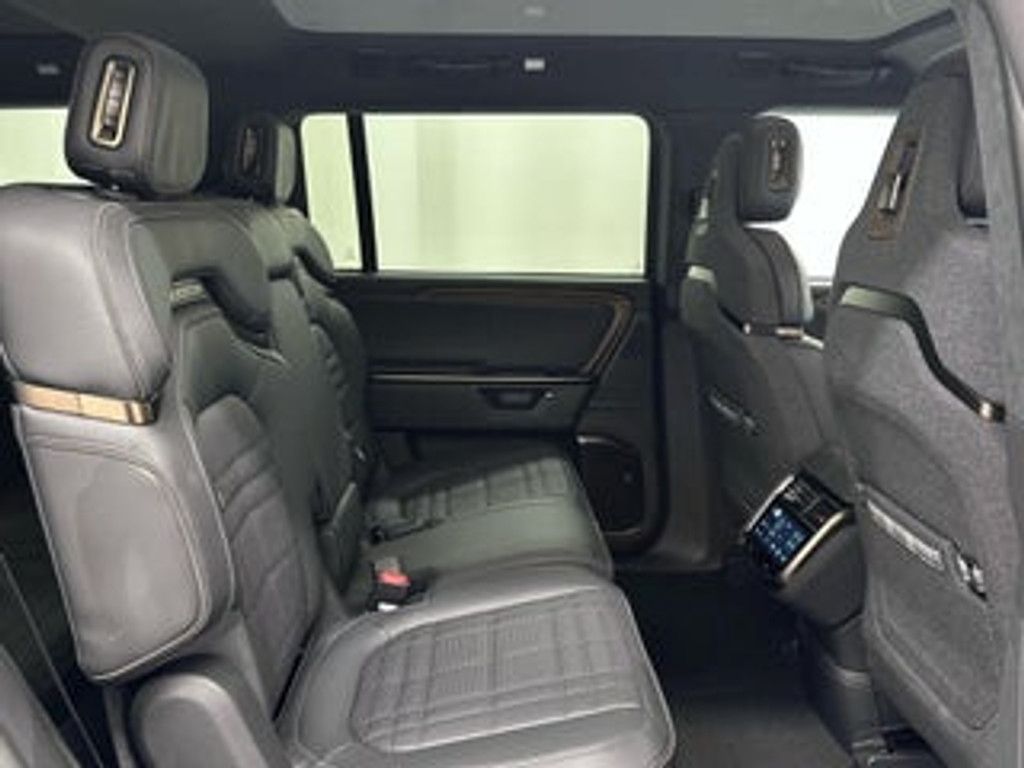 2025 RIVIAN R1S - photo 42