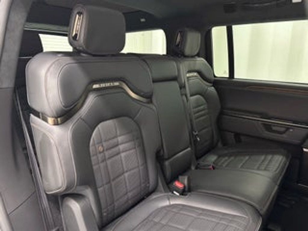 2025 RIVIAN R1S - photo 43