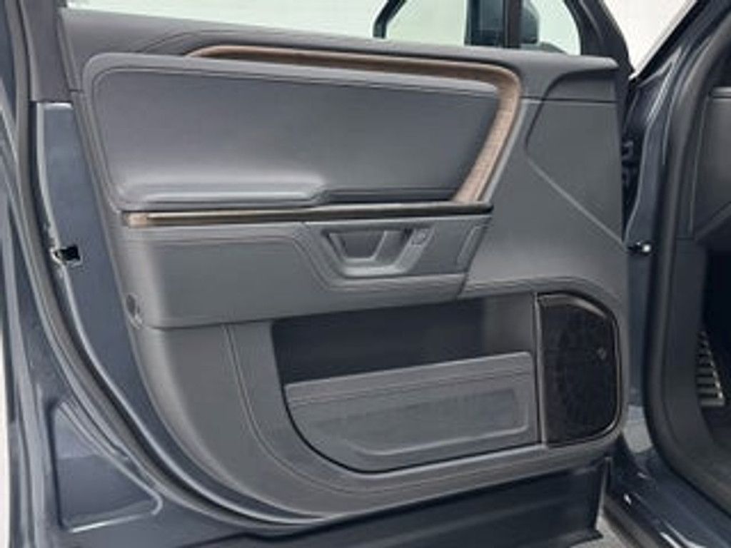 2025 RIVIAN R1S - photo 45