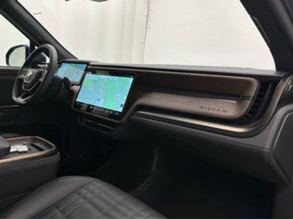 2025 RIVIAN R1S - photo 36