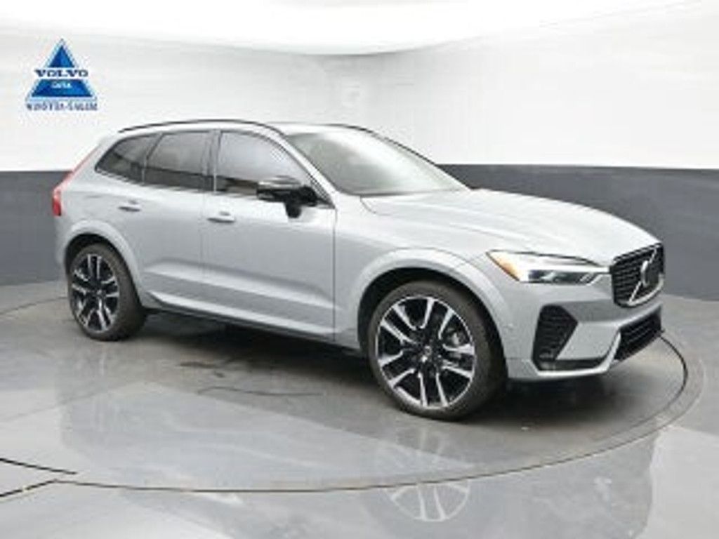 2026 Volvo XC60 Core