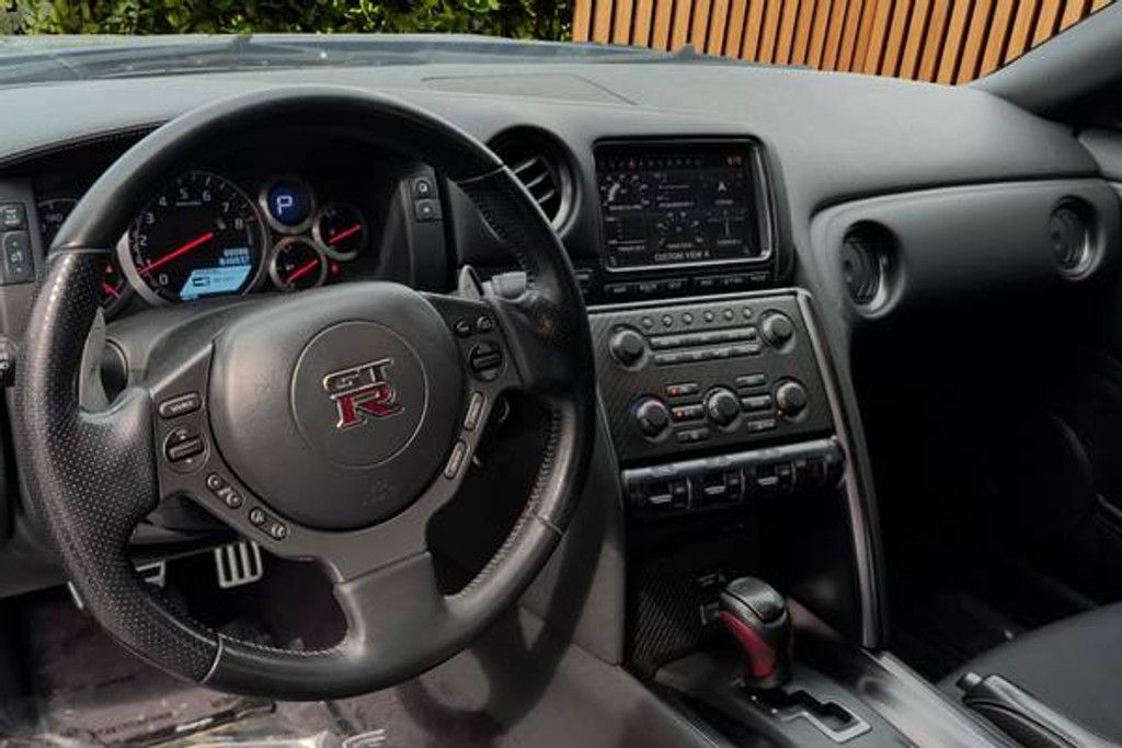 2013 NISSAN GT-R - photo 20