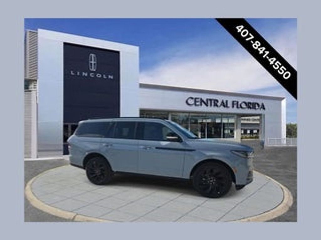 2027 Lincoln Navigator Reserve