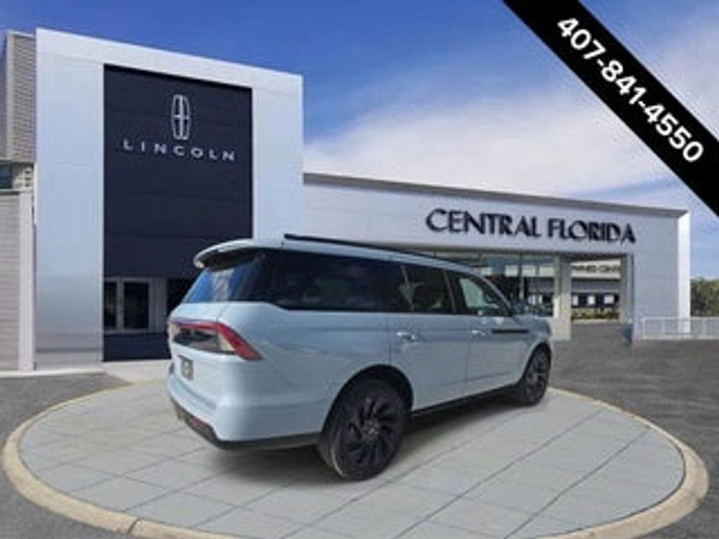 2026 LINCOLN Navigator L - photo 2