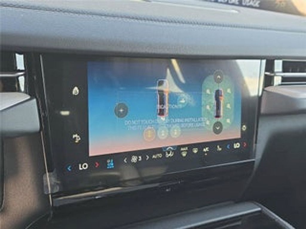 2026 LINCOLN Navigator L - photo 22