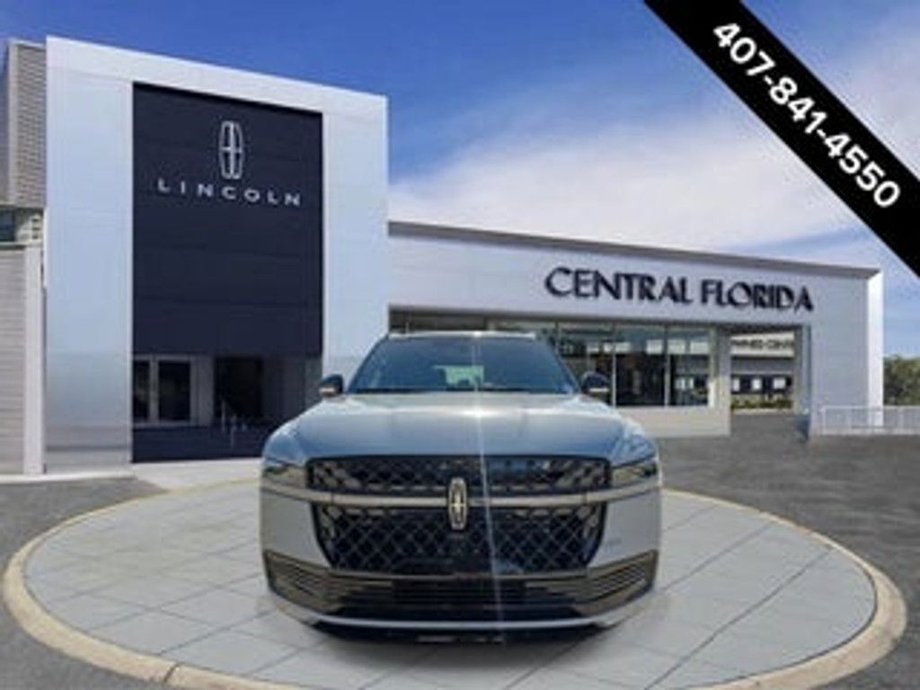 2026 LINCOLN Navigator L - photo 8