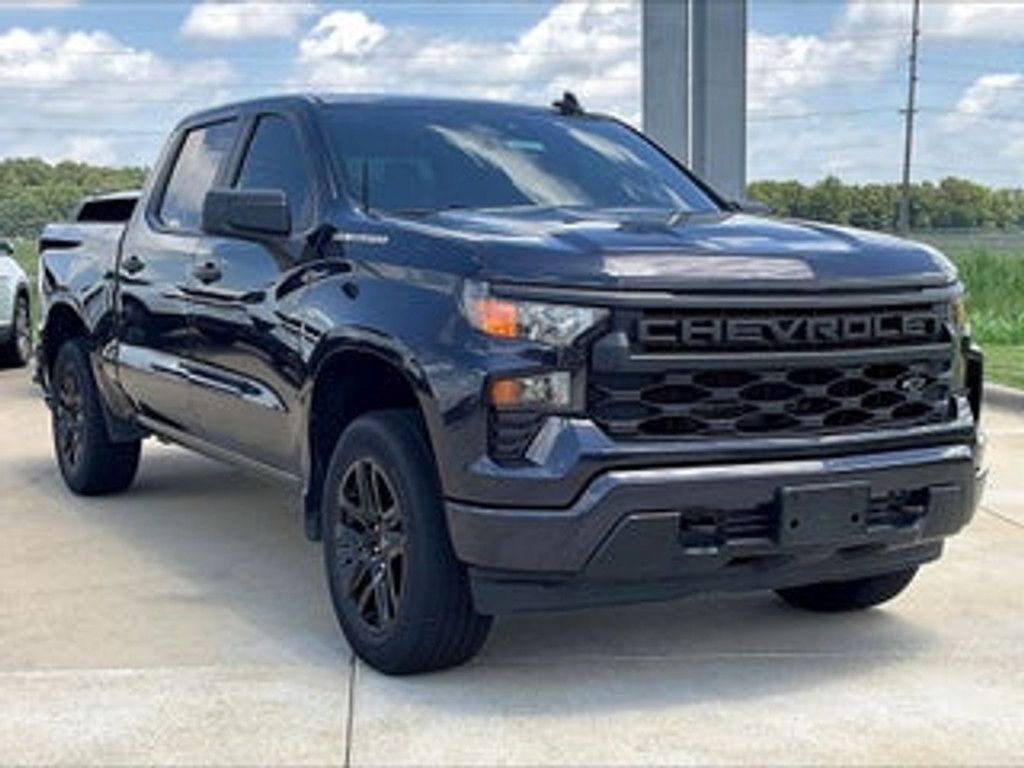 2023 CHEVROLET Silverado - main photo