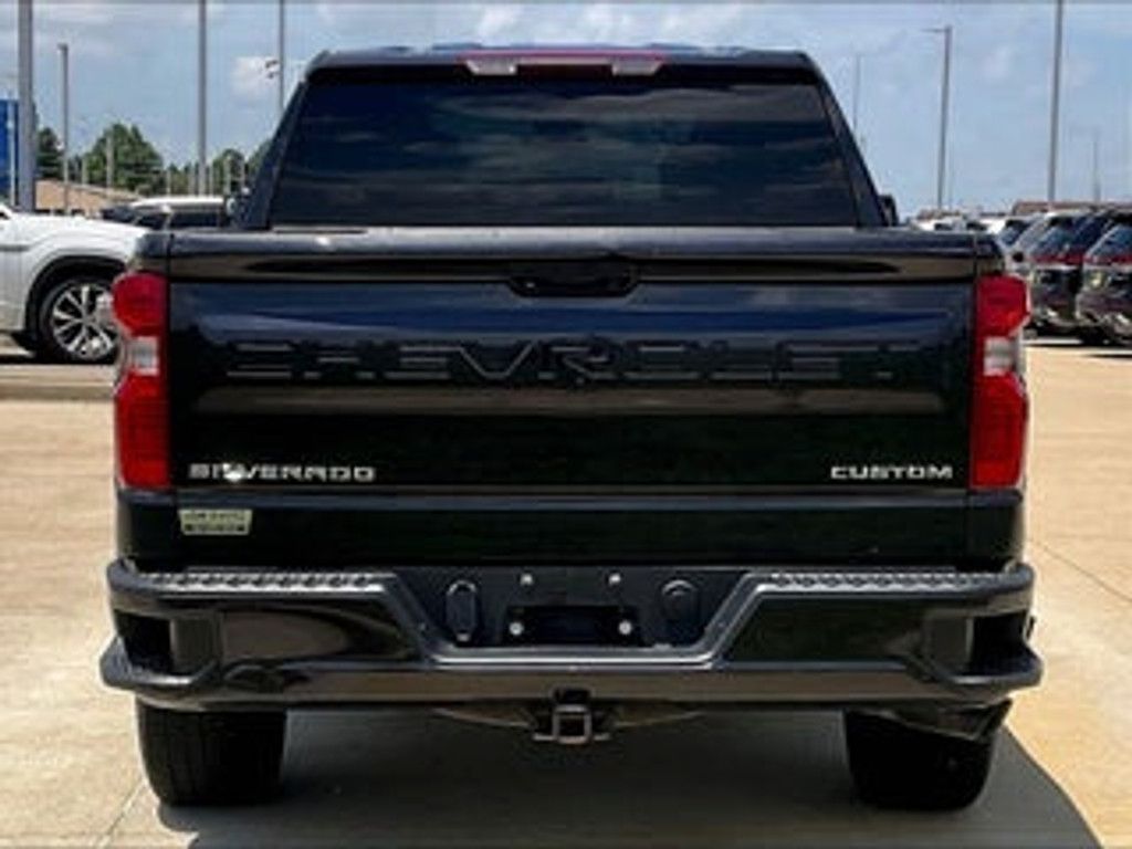 2023 CHEVROLET Silverado - photo 3