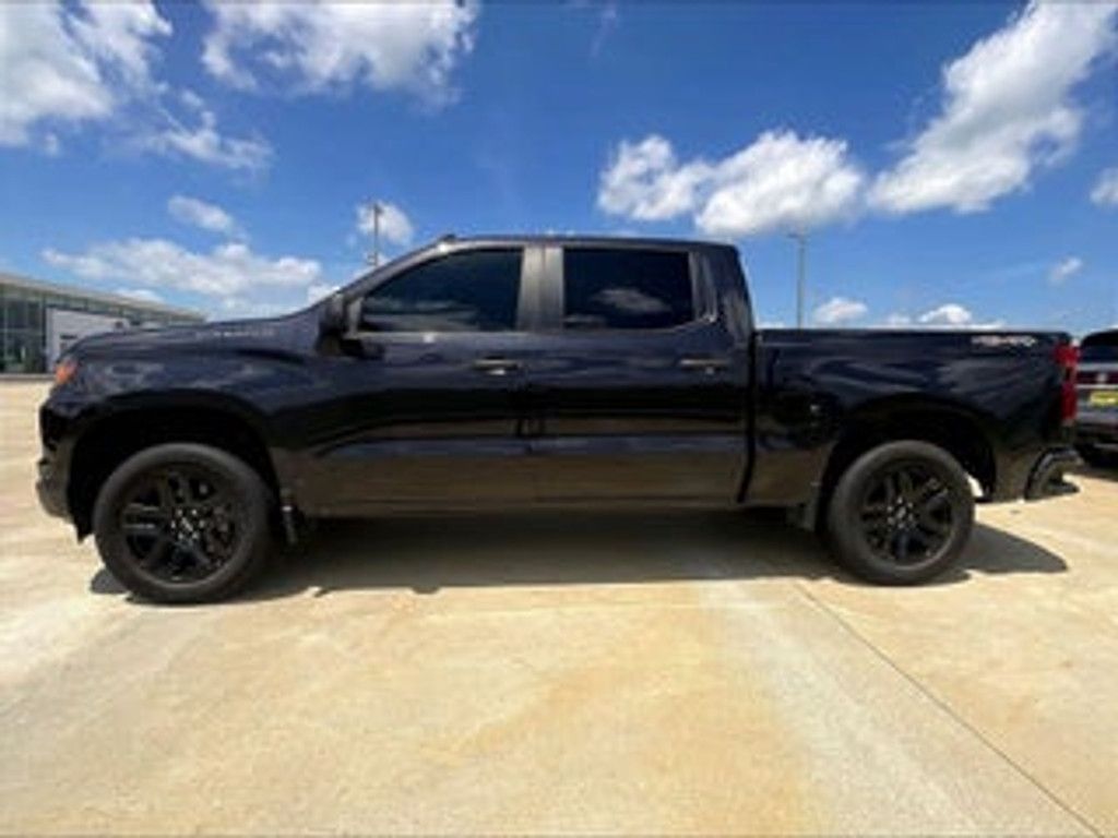 2023 CHEVROLET Silverado - photo 5