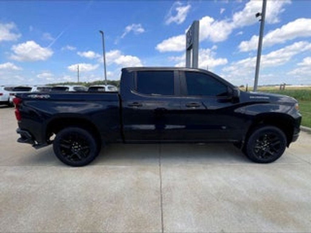 2023 CHEVROLET Silverado - photo 6