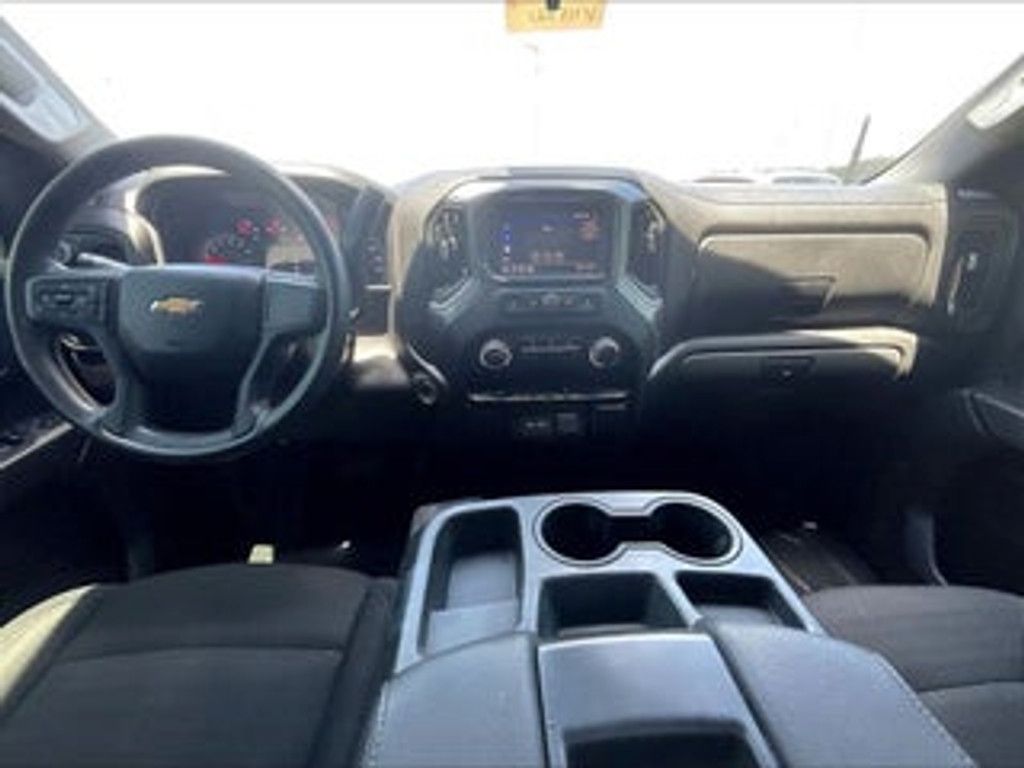2023 CHEVROLET Silverado - photo 10