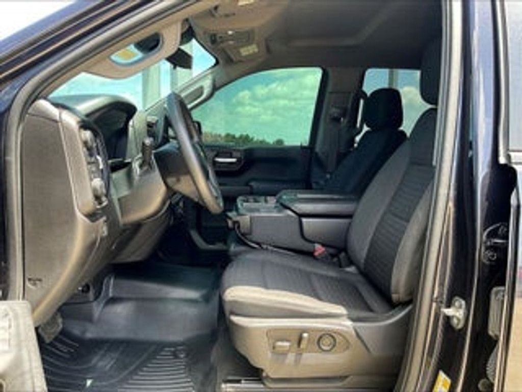 2023 CHEVROLET Silverado - photo 12