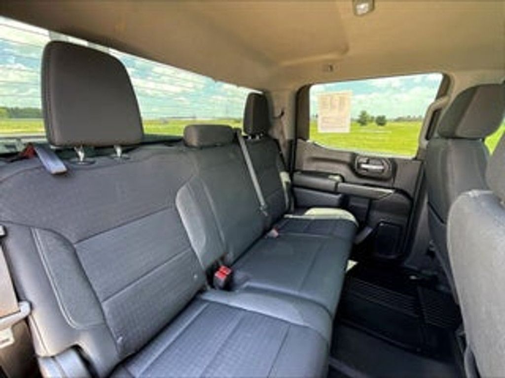2023 CHEVROLET Silverado - photo 13