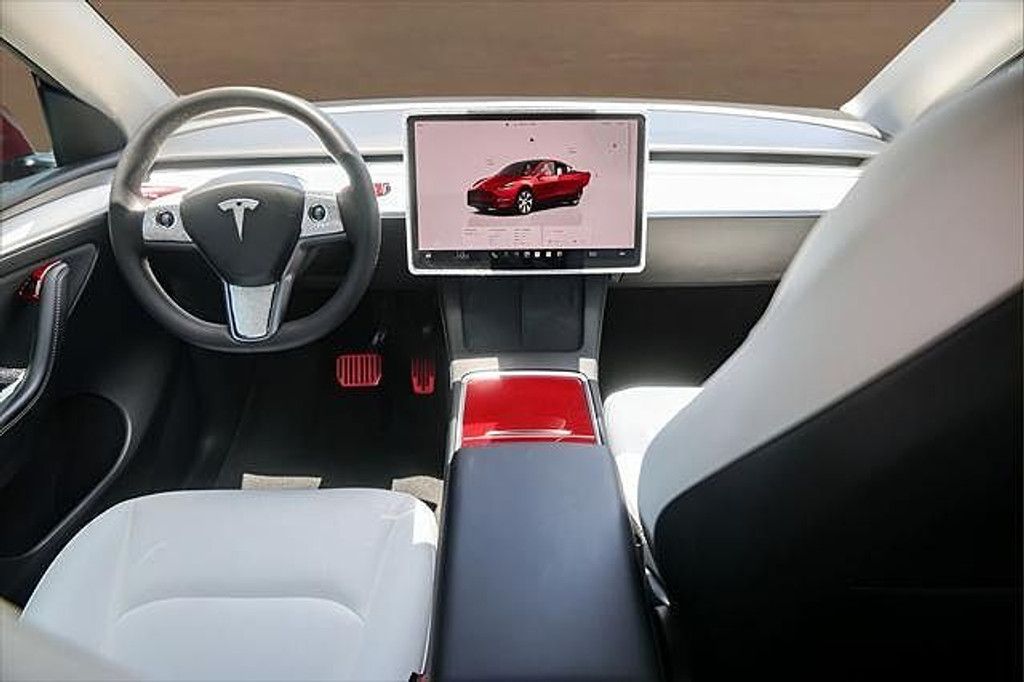 2023 TESLA Model Y - photo 22