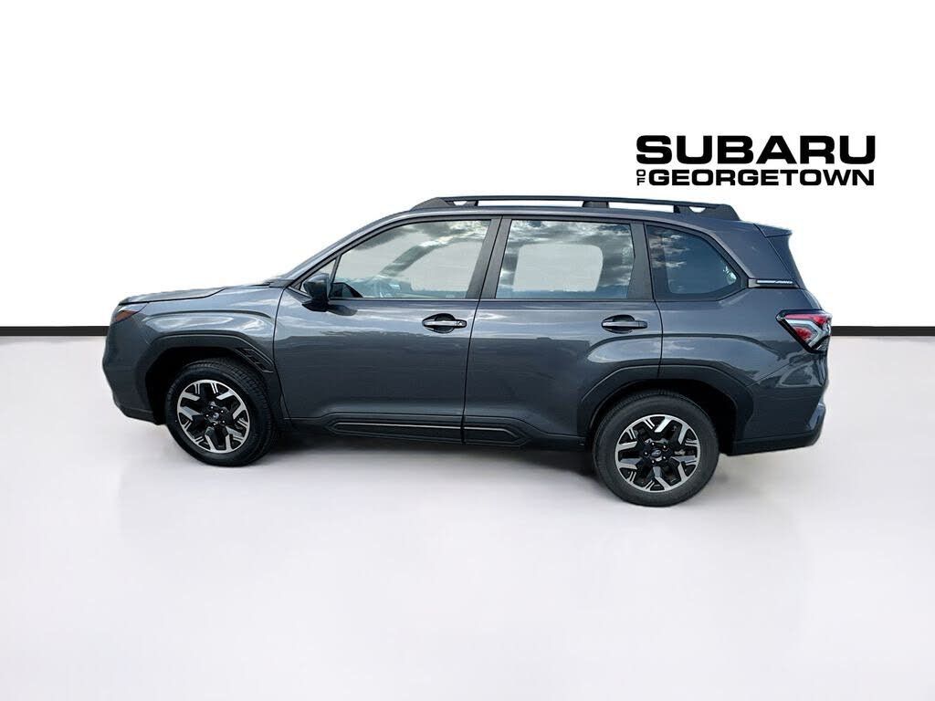 2025 SUBARU Forester - photo 8