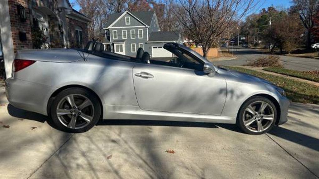 2014 LEXUS IS 250C for sale at private seller