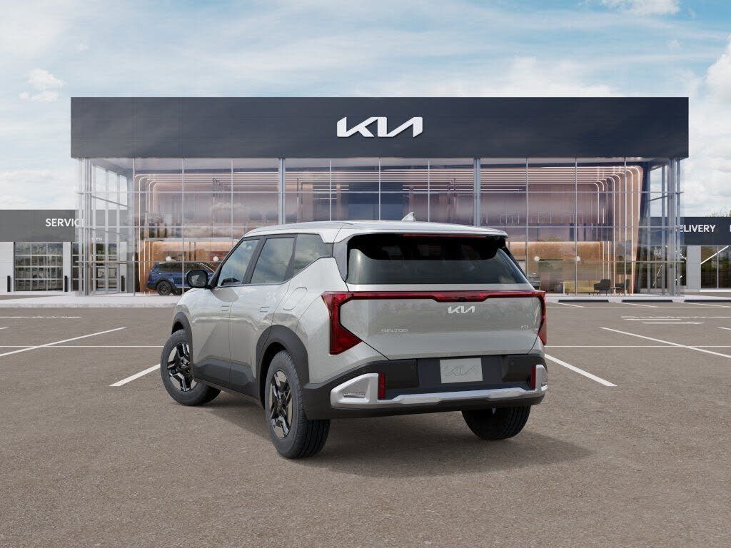 2027 Kia Seltos - photo 4