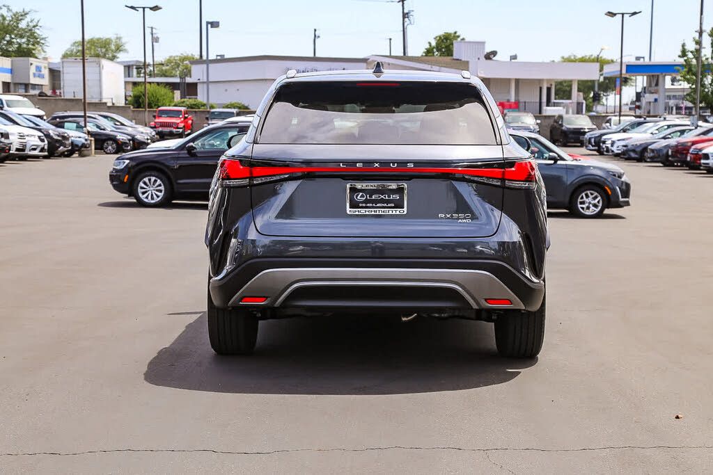 2026 LEXUS RX - photo 3