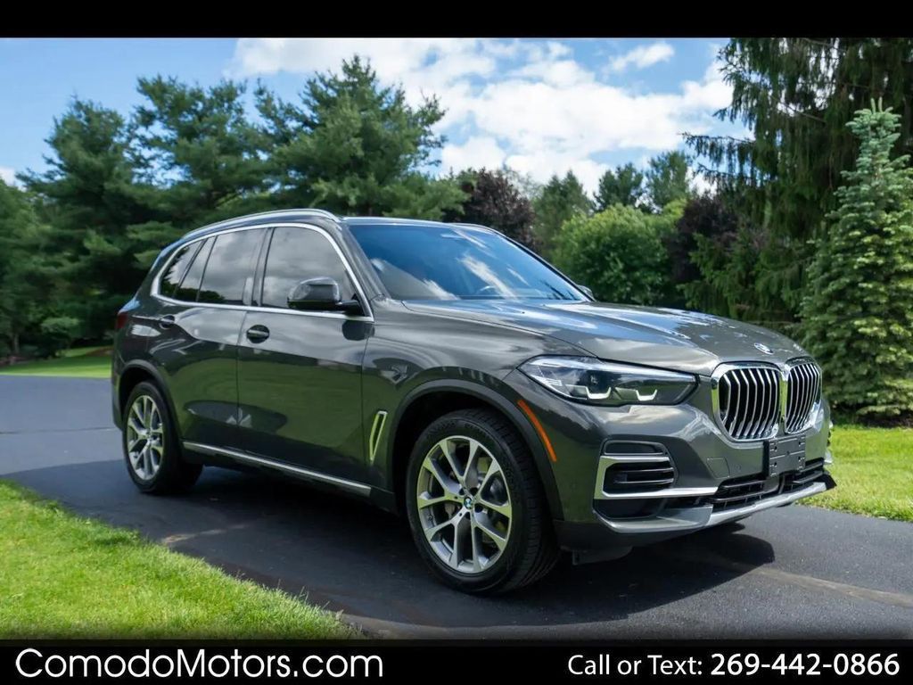 2022 BMW X5 - main photo