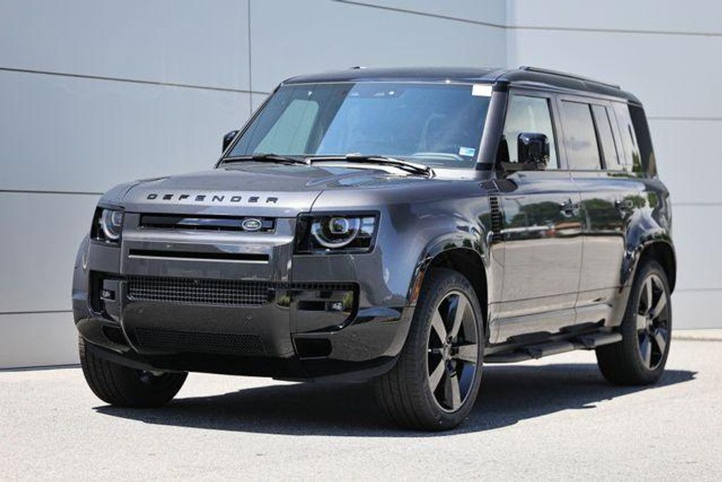 2026 Land Rover Defender 110 X Dynamic