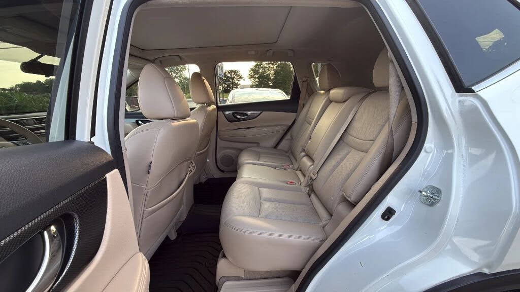 2015 NISSAN Rogue - photo 11