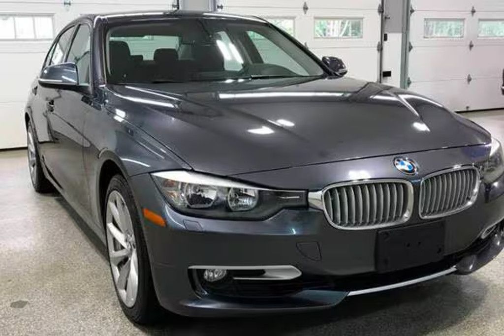 2013 BMW 328i - photo 2