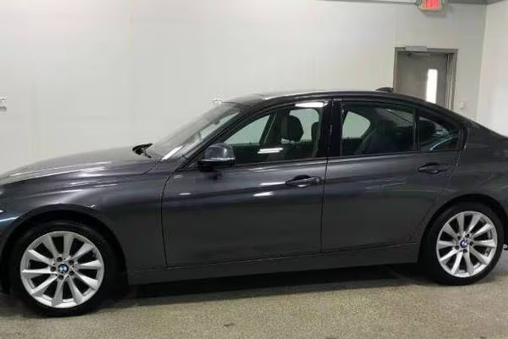 2013 BMW 328i - photo 5