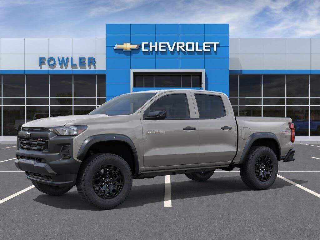 2026 CHEVROLET Colorado - photo 2