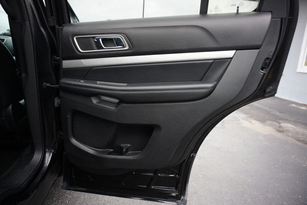 2016 FORD Explorer - photo 13