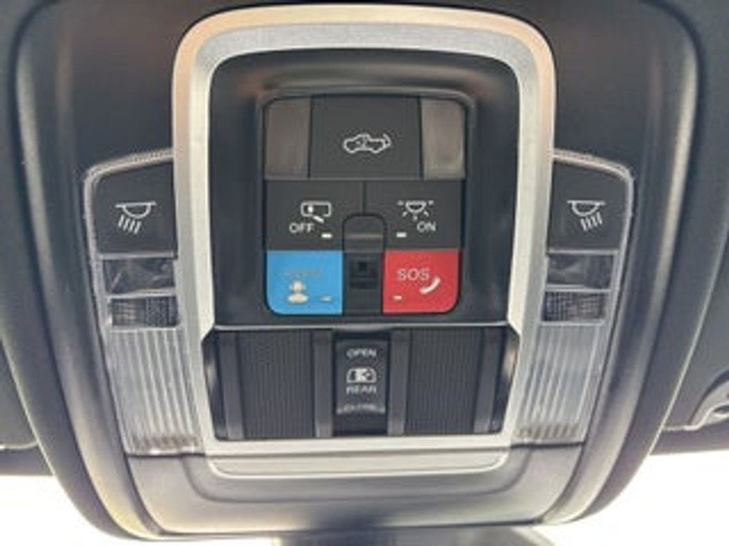 2026 RAM 1500 - photo 37