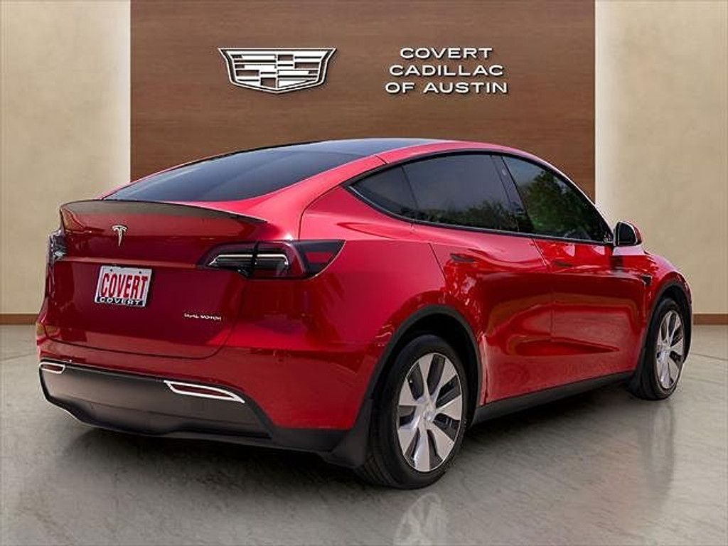 2023 TESLA Model Y - photo 4
